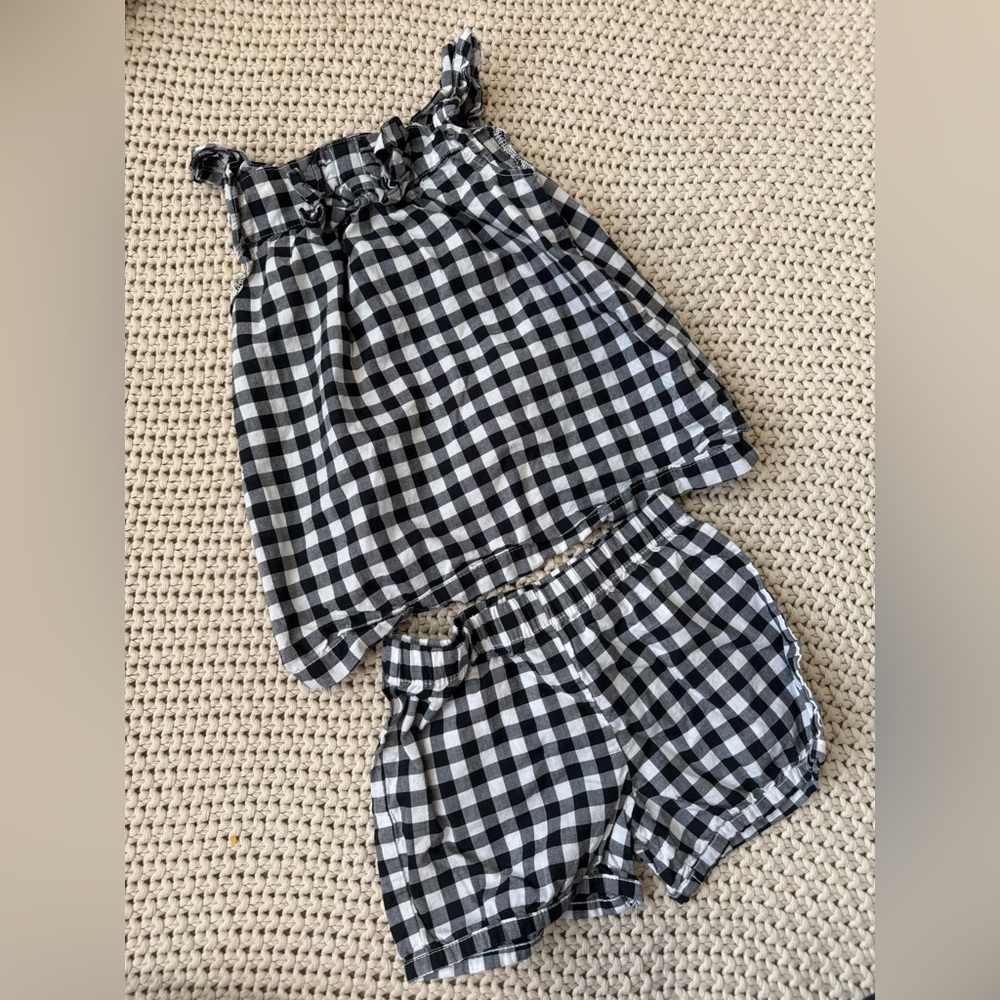 MUST BUNDLE - Carters 3T Gingham outfit
